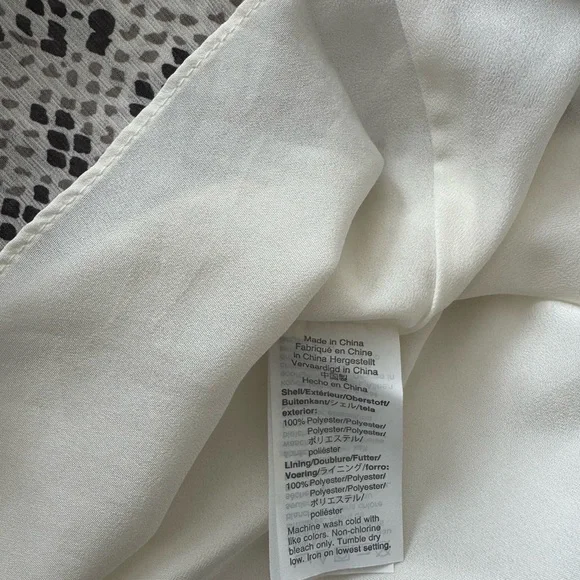 Women's Sleeveless Snake Print Top - Picture 4 of 4